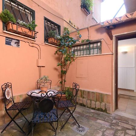 Lovely With Garden In Vatican Museums Trastevere Lejlighed Rom Eksteriør billede