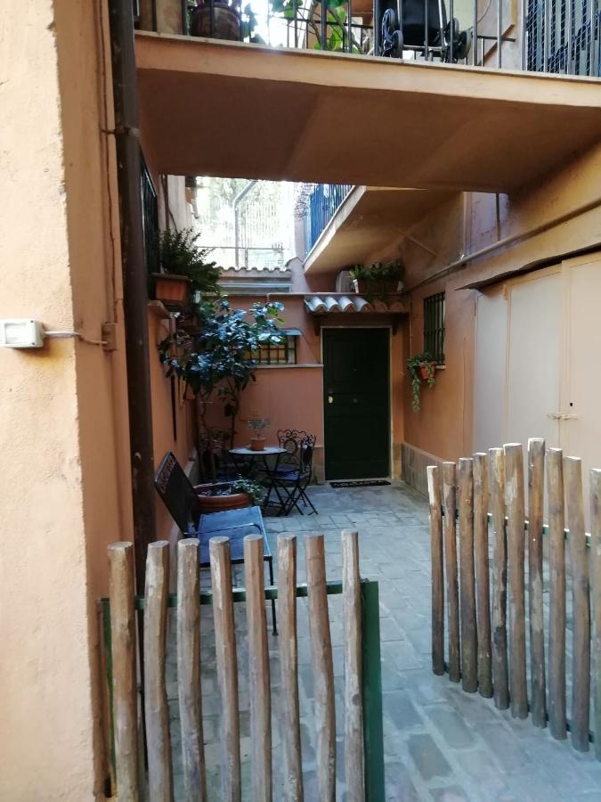 Lovely With Garden In Vatican Museums Trastevere Lejlighed Rom Eksteriør billede